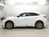 2025 Toyota Harrier Hybrid Z Leather Package Pearl SUV for sale, Japanese used car export - photo 4 of 12 | GULJI TRADERS