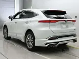 2025 Toyota Harrier Hybrid Z Leather Package Pearl SUV for sale, Japanese used car export - photo 6 of 12 | GULJI TRADERS