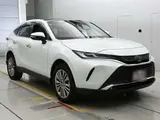 2025 Toyota Harrier Hybrid Z Leather Package Pearl SUV for sale, Japanese used car export - photo 5 of 12 | GULJI TRADERS