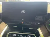 2025 Toyota Harrier Hybrid Z Leather Package White SUV for sale, Japanese used car export - photo 3 of 9 | GULJI TRADERS