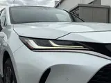 2023 Toyota Harrier Phev Z 4WD White SUV for sale, Japanese used car export - photo 11 of 24 | GULJI TRADERS