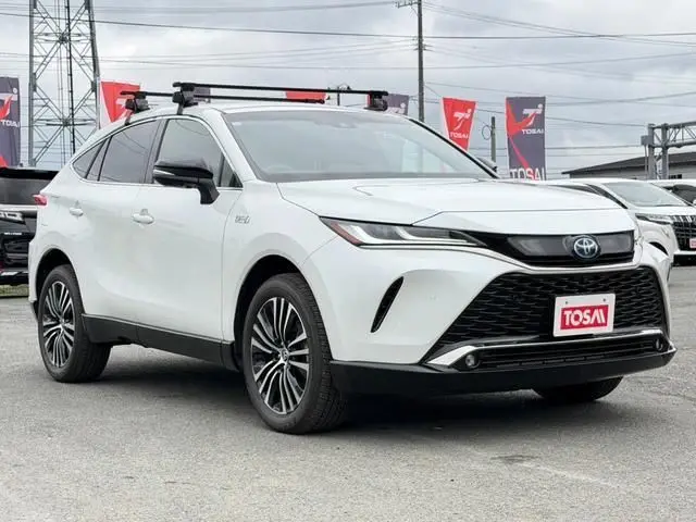 2023 Toyota Harrier Phev Z White SUV for sale, Japanese used car export - photo 1 of 9 | GULJI TRADERS