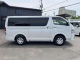 2026 Toyota Hiace 2.8 4WD Van for sale, Japanese used car export - photo 4 of 48 | GULJI TRADERS