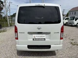 2026 Toyota Hiace 2.8 Long Diesel Turbo Van for sale, Japanese used car export - photo 9 of 41 | GULJI TRADERS