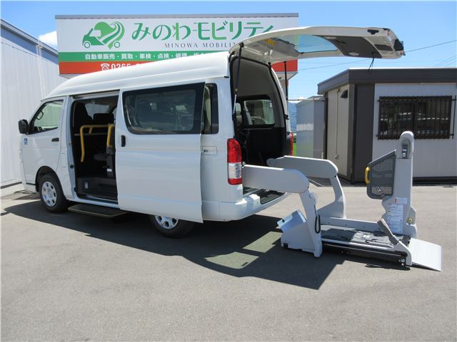 2026 Toyota Hiace Long Diesel Turbo 4WD Van for sale, Japanese used car export - photo 1 of 39 | GULJI TRADERS