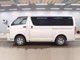 2011 Toyota Hiace Van 4wd White Van for sale, Japanese used car export - photo 5 of 14 | GULJI TRADERS