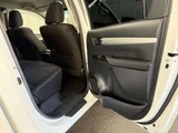 2021 Toyota Hilux 2.4 Z Diesel Turbo 4WD Truck for sale, Japanese used car export - photo 49 of 73 | GULJI TRADERS