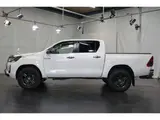 2022 Toyota Hilux Z Diesel Turbo 4WD White Truck for sale, Japanese used car export - photo 13 of 69 | GULJI TRADERS