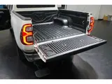 2022 Toyota Hilux Z Diesel Turbo 4WD White Truck for sale, Japanese used car export - photo 17 of 69 | GULJI TRADERS