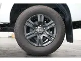 2022 Toyota Hilux Z Diesel Turbo 4WD White Truck for sale, Japanese used car export - photo 28 of 69 | GULJI TRADERS