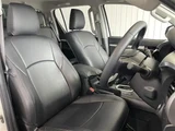 2022 Toyota Hilux 2.4 Z Truck for sale, Japanese used car export - photo 15 of 30 | GULJI TRADERS
