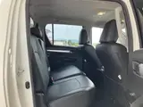 2022 Toyota Hilux 4WD_Z White Truck for sale, Japanese used car export - photo 5 of 9 | GULJI TRADERS