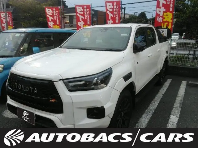 2023 Toyota Hilux 2400 Z GR SPORT 4-door 6-speed automatic 4WD 5-seater - photo 1 2023 Toyota Hilux 2400 Z GR SPORT 4-door 6-speed automatic 4WD 5-seater White Truck for sale, Japanese used car export - photo 1 of 3 | GULJI TRADERS