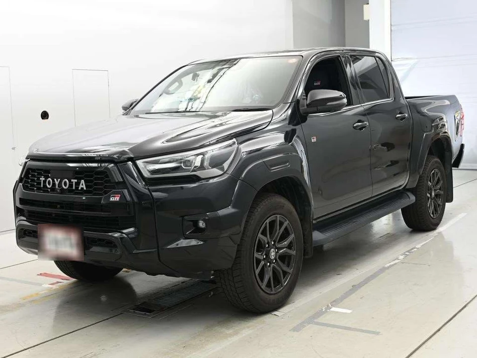 2023 Toyota Hilux Z GR Sport 4WD - photo 1 2023 Toyota Hilux Z GR Sport 4WD Truck for sale, Japanese used car export - photo 1 of 12 | GULJI TRADERS