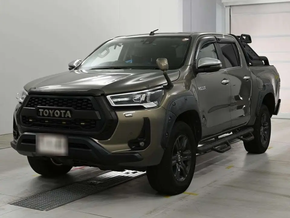 2023 Toyota Hilux Z 4WD - photo 1 2023 Toyota Hilux Z 4WD Green Truck for sale, Japanese used car export - photo 1 of 12 | GULJI TRADERS