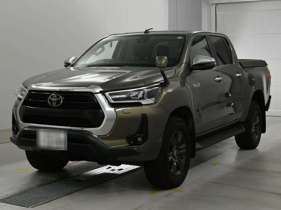 2023 Toyota Hilux Z 4WD - photo 1 2023 Toyota Hilux Z 4WD Green Truck for sale, Japanese used car export - photo 1 of 12 | GULJI TRADERS