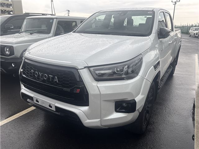 2024 Toyota Hilux ZGR Sport 4WD Truck for sale, Japanese used car export - photo 1 of 13 | GULJI TRADERS
