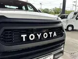 2024 Toyota Hilux 2.4 Z Revo Rocco Edition White Truck for sale, Japanese used car export - photo 5 of 9 | GULJI TRADERS