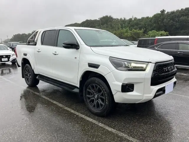 2024 Toyota Hilux Z GR Sport ★ User trade-in ★ 4W Pearl Truck for sale, Japanese used car export - photo 1 of 9 | GULJI TRADERS