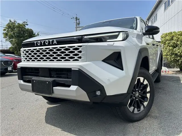 2026 Toyota Hilux Z Manufacturer Option (Special Color) Panoramic View M White Truck for sale, Japanese used car export | GULJI TRADERS