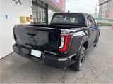 2026 Toyota Hilux Z Black Truck for sale, Japanese used car export - photo 2 of 16 | GULJI TRADERS
