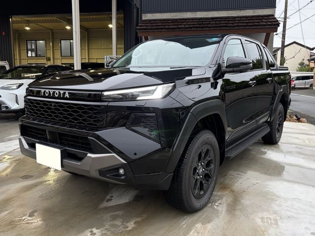 2026 Toyota Hilux 2.8 Z Diesel 4WD Truck for sale, Japanese used car export - photo 1 of 60 | GULJI TRADERS