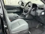 2026 Toyota Hilux 2.8 Z Adventure Diesel 4WD Black Truck for sale, Japanese used car export - photo 9 of 33 | GULJI TRADERS