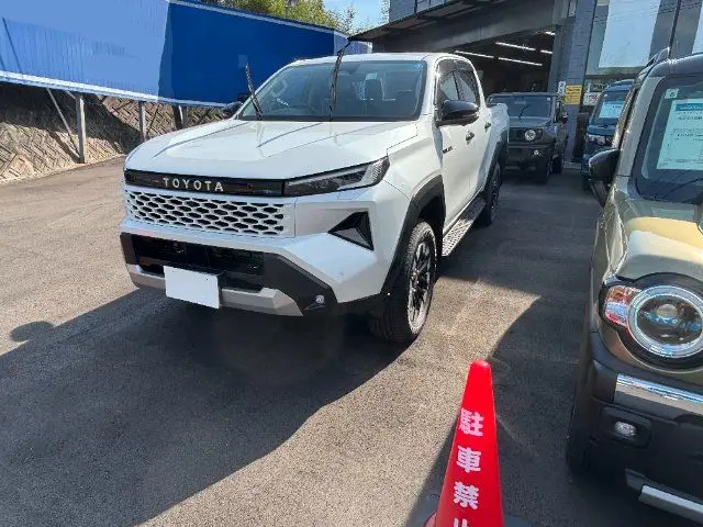 2026 Toyota Hilux 4WD Z - photo 1 2026 Toyota Hilux 4WD Z Pearl Truck for sale, Japanese used car export - photo 1 of 14 | GULJI TRADERS