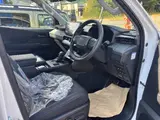 2026 Toyota Hilux 4WD Z Pearl Truck for sale, Japanese used car export - photo 13 of 14 | GULJI TRADERS
