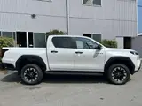 2026 Toyota Hilux 2.8 Z Diesel Turbo 4W White Truck for sale, Japanese used car export - photo 6 of 9 | GULJI TRADERS