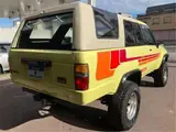 1988 Toyota Hilux Surf SSR NOx PM compliant lift-up Yellow Color changed Truck for sale, Japanese used car export - photo 12 of 50 | GULJI TRADERS