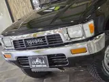 1990 Toyota Hilux Surf 2.0 SSR Limited 4WD Black Truck for sale, Japanese used car export - photo 7 of 72 | GULJI TRADERS