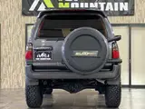 1996 Toyota Hilux Surf 2.7 SSR-X Widebody Active Package equipped vehicle I 4WD Other Truck for sale, Japanese used car export - photo 10 of 77 | GULJI TRADERS