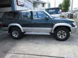 1996 Toyota Hilux Surf 2.7 SSR-V Wide Body 4WD Green Truck for sale, Japanese used car export - photo 11 of 18 | GULJI TRADERS