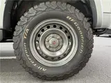 1998 Toyota Hilux Surf SSR-VLTD Wide 4WD White Truck for sale, Japanese used car export - photo 68 of 80 | GULJI TRADERS