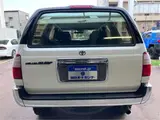 2000 Toyota Hilux Surf SSR-X V Selection Narrow Pearl Color changed Truck for sale, Japanese used car export - photo 11 of 50 | GULJI TRADERS