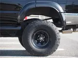 2001 Toyota Hilux Surf SSR-V Black Navigator Black Truck for sale, Japanese used car export - photo 13 of 80 | GULJI TRADERS