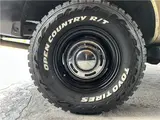 2001 Toyota Hilux Surf SSR-V Brown Color changed Truck for sale, Japanese used car export - photo 26 of 28 | GULJI TRADERS