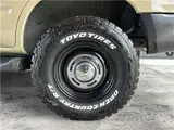 2001 Toyota Hilux Surf SSR-V Brown Color changed Truck for sale, Japanese used car export - photo 27 of 28 | GULJI TRADERS