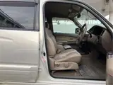 2002 Toyota Hilux Surf SSR-X White Premium White Truck for sale, Japanese used car export - photo 36 of 50 | GULJI TRADERS