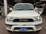 2002 Toyota Hilux Surf SSR-X White Premium (Final Model) Pearl Truck for sale, Japanese used car export - photo 3 of 9 | GULJI TRADERS