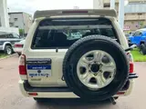 2002 Toyota Hilux Surf SSR-X White Premium (Final Model) Pearl Truck for sale, Japanese used car export - photo 9 of 9 | GULJI TRADERS