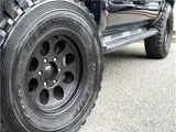 2004 Toyota Hilux Surf 3.4 SSR-G 4WD Black Color changed Truck for sale, Japanese used car export - photo 8 of 74 | GULJI TRADERS