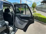 2005 Toyota Hilux Surf SSR-X V Selection Black Truck for sale, Japanese used car export - photo 28 of 33 | GULJI TRADERS