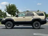 2005 Toyota Hilux Surf 2.7 SSR-X Limited 4WD Brown Truck for sale, Japanese used car export - photo 7 of 9 | GULJI TRADERS
