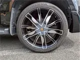 2006 Toyota Hilux Surf SSR-X 4WD Late Model Genuine Aero 22-inch Alloy Wheels Black Truck for sale, Japanese used car export - photo 31 of 37 | GULJI TRADERS