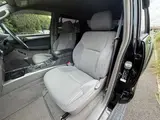 2006 Toyota Hilux Surf 2.7 SSR-X Limited 4WD Black Truck for sale, Japanese used car export - photo 55 of 74 | GULJI TRADERS