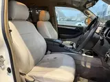 2006 Toyota Hilux Surf SSR-X Limited ★ MKW 17AW ★ Bumper Guard ★ Navigation Pearl Truck for sale, Japanese used car export - photo 16 of 46 | GULJI TRADERS