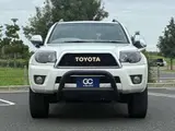 2006 Toyota Hilux Surf 2.7 SSR-X Limited 4WD Pearl Truck for sale, Japanese used car export - photo 8 of 9 | GULJI TRADERS