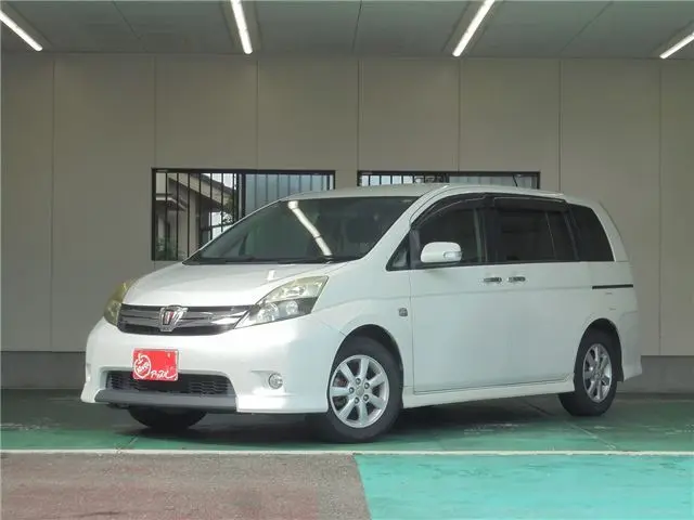 2012 Toyota Isis Platana V Selection White Interior Package Pearl Van for sale, Japanese used car export - photo 1 of 35 | GULJI TRADERS